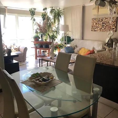 Agreable D'hote A 50m De La Quarto em Acomodações Particulares